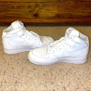 NIKE HIGH TOP AIR FORCE ONES